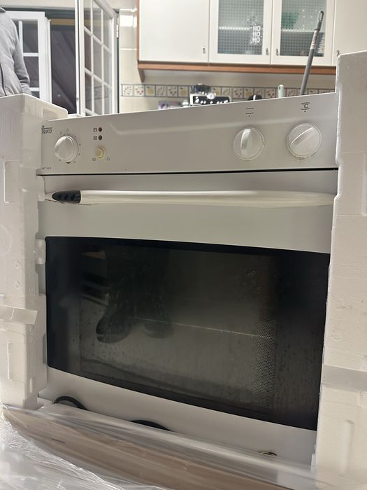 Forno Teka HT510