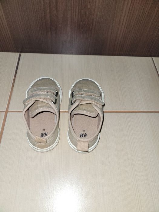 Buty trampki roz 22