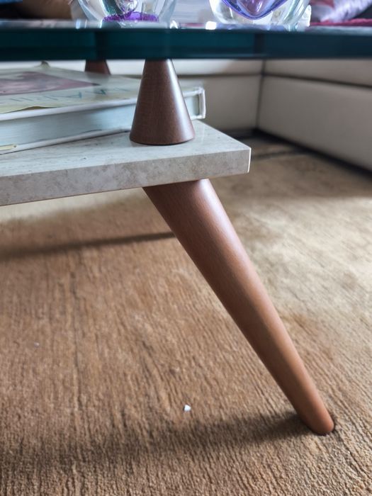 Mesa apoio sala com pés