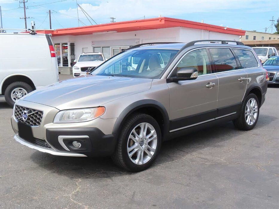 Volvo XC70 T5 Premier      2016