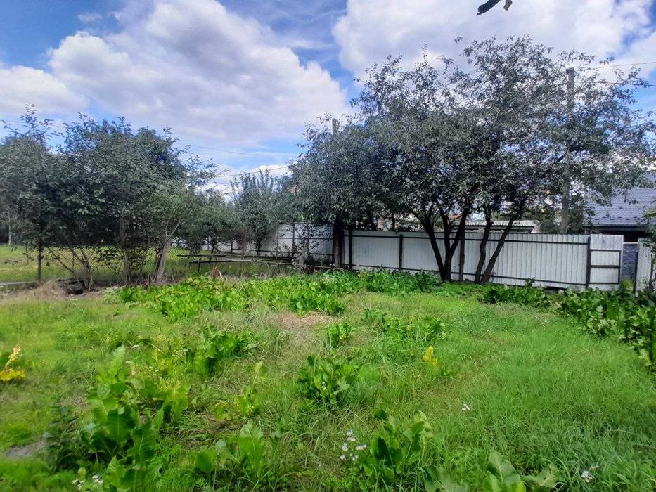 Продаж ділянки під забудову в гарному районі Ірпеня!Комунікації поруч!