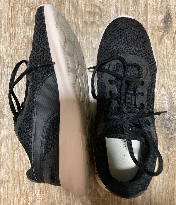 Puma кроссовки в сеточку черные, размер 36