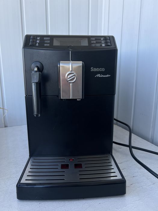 Кавоварка/Кавомашина/Кофемашина Philips Saeco minuto Black