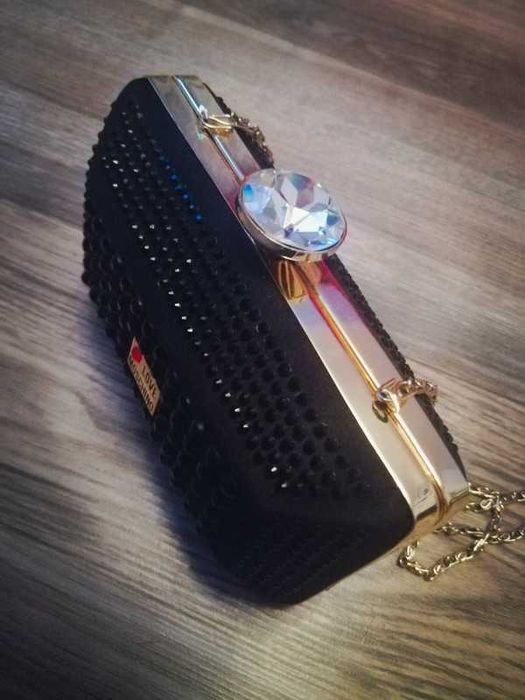 Nowa kopertówka Love Moshino swarovski