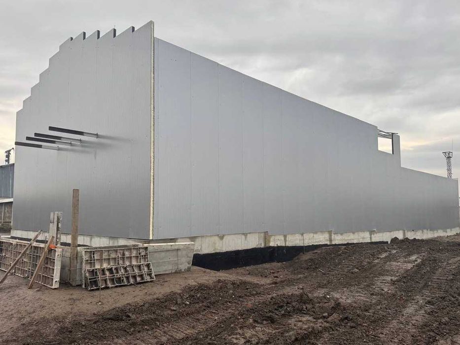 Монтаж металоконструкцій, сендвіч панелей, профнастилу