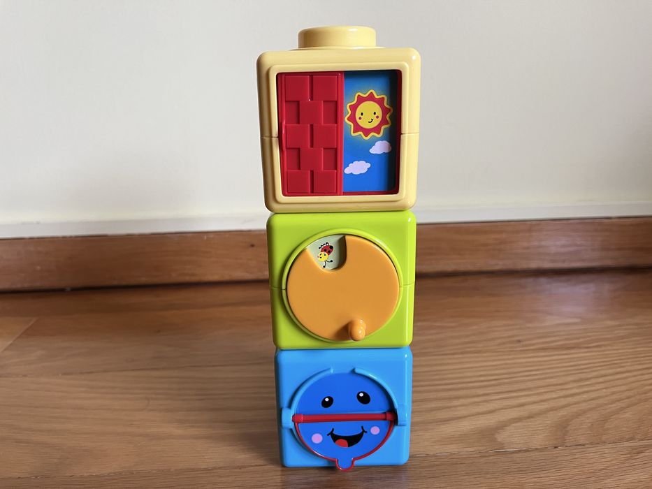 Conjunto de blocos para empilhar