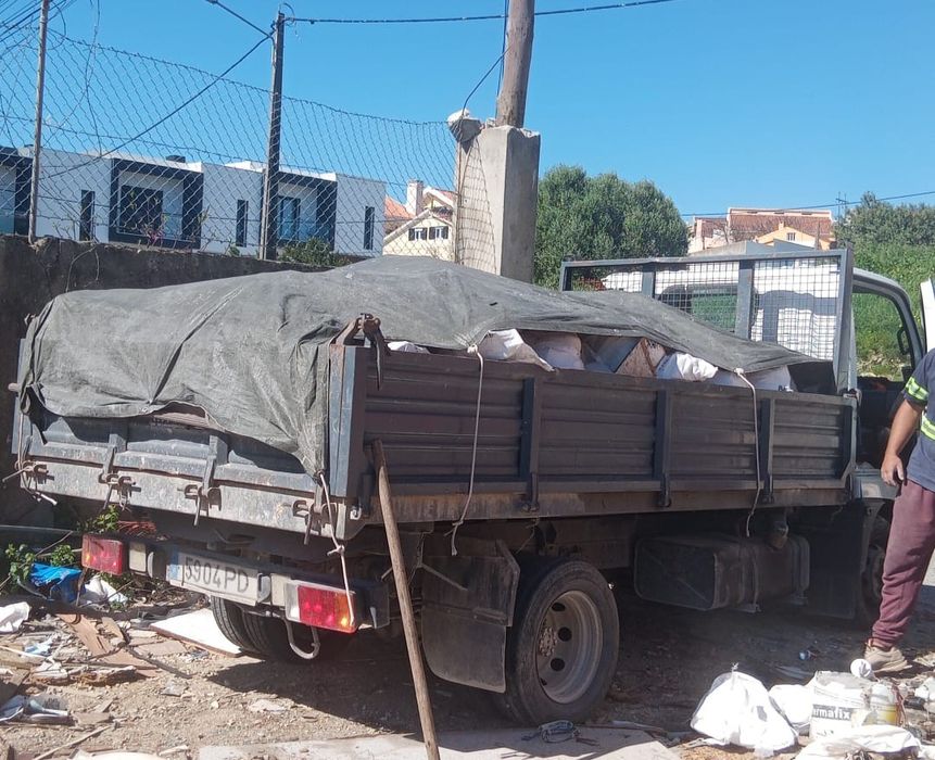 SETÚBAL PALMELA BARREIRO MOITA ALCOCHETE MONTIJO SESIMBRA e SEIXAL contentores e carrinhas p/recolha de entulho de obras e lixo misturado ou separado