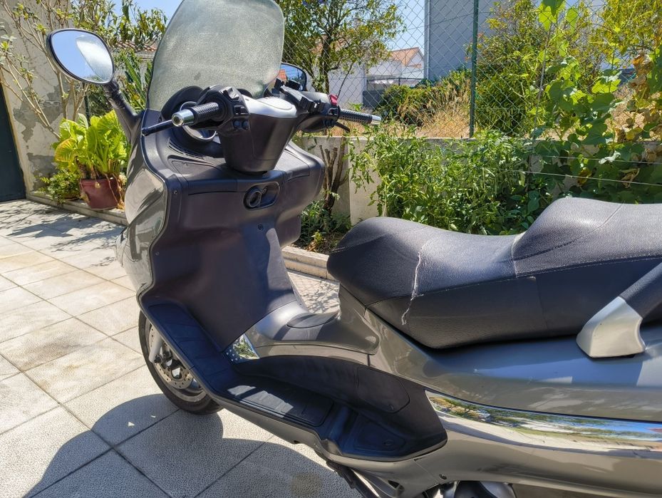 Piaggio X Evo 125