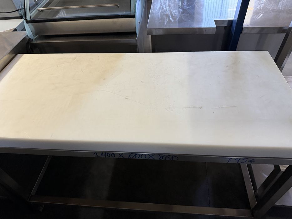 Bancada para corte de carnes