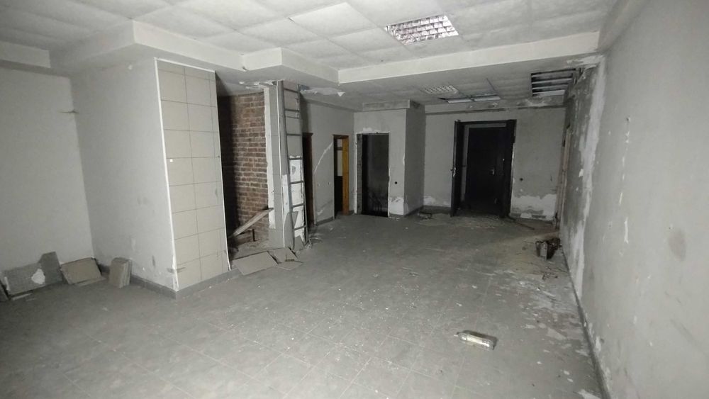 Продаж комерційного приміщення 1477 м.кв. м. Кропивницький
