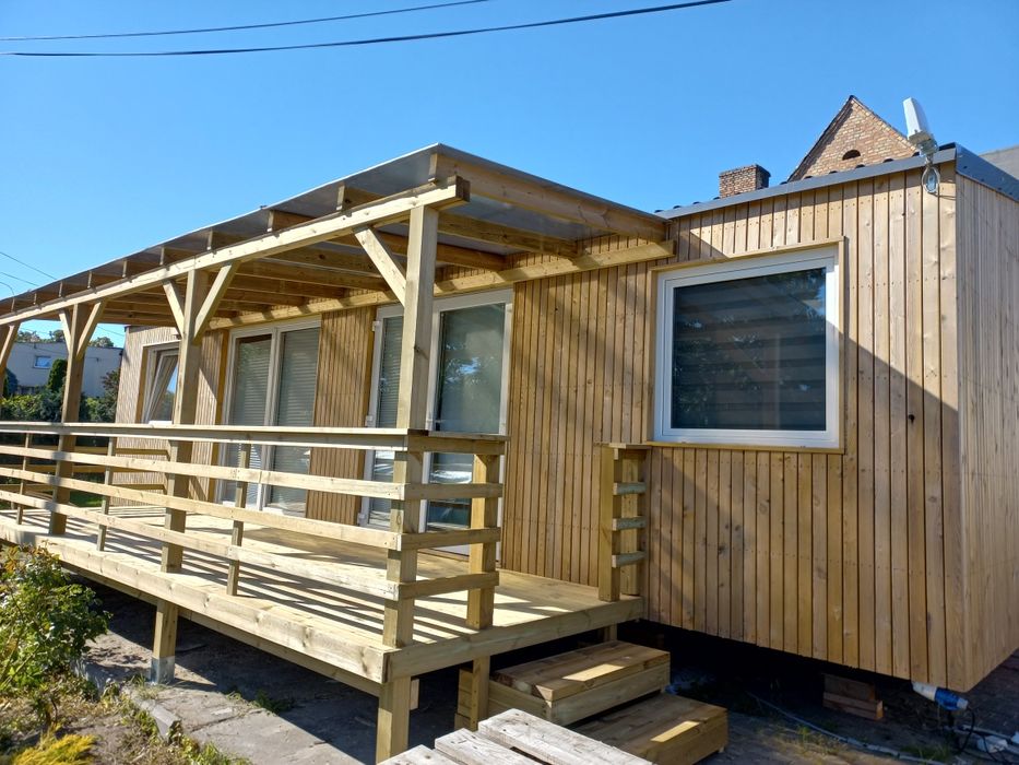 Taras drewniany , zadaszenie , garaz , poliweglan , pergola