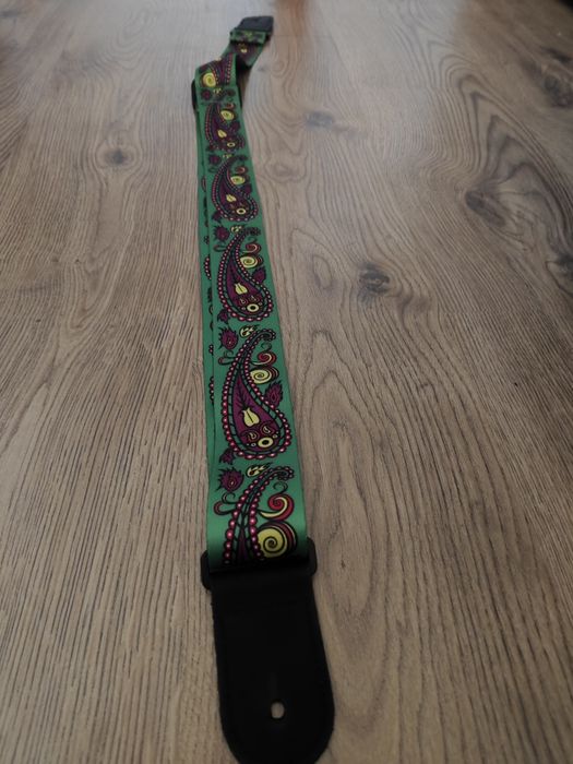 Pasek do gitary akustycznej