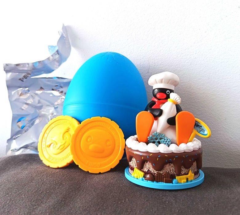 Pingu Fun Scene Series Figures PG-210110 - bolo de chocolate
