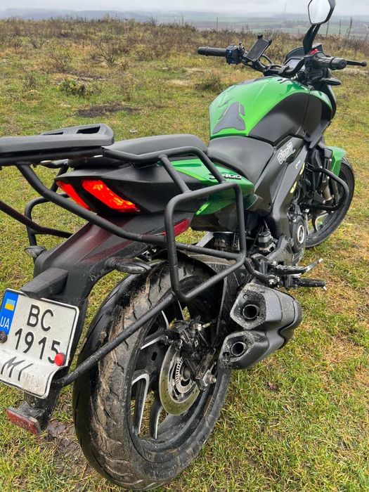 Bajaj Dominar 400 ug