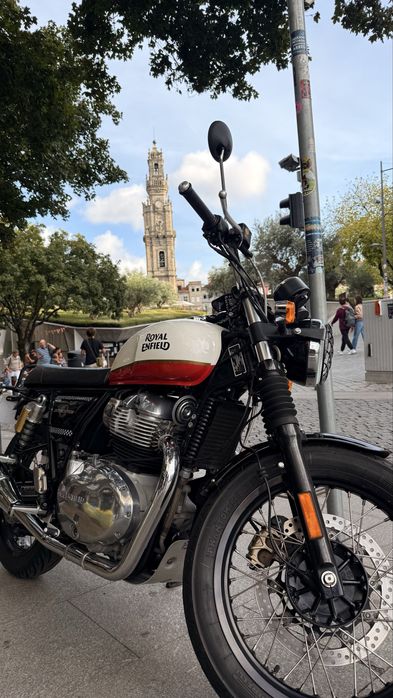 Royal Enfield Interceptor 650 cafe racer