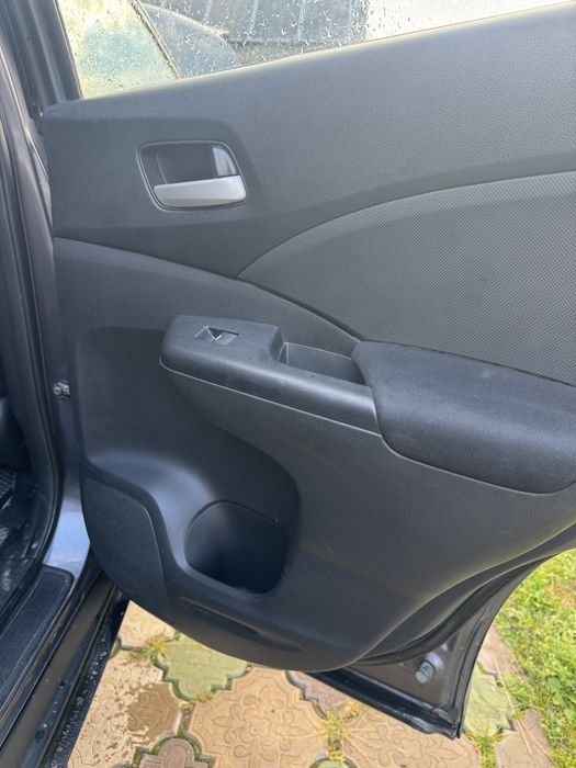 Продам Honda CR-V