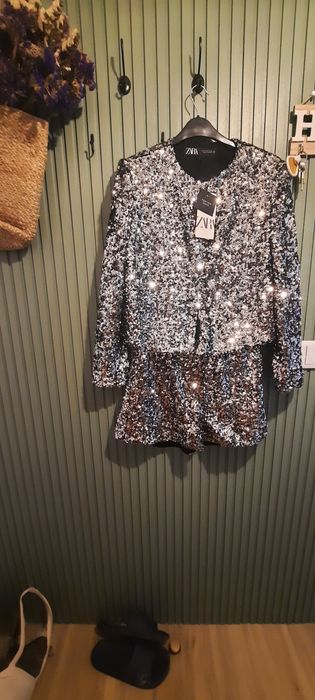 Conjunto de lantejoulas zara