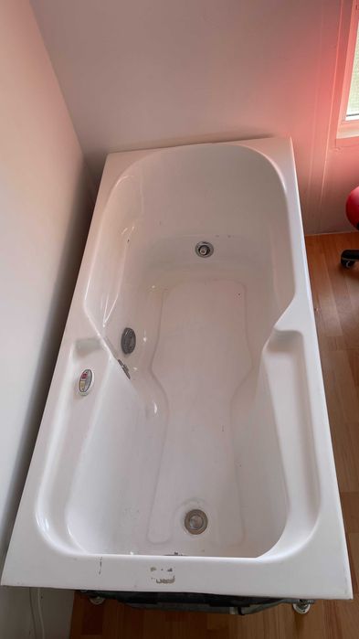 Banheira de hidromassagem 170 m por 0,70m