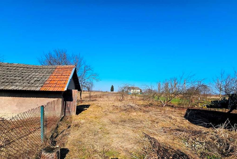 Продається житловий будинок неподалік м.Стрий...