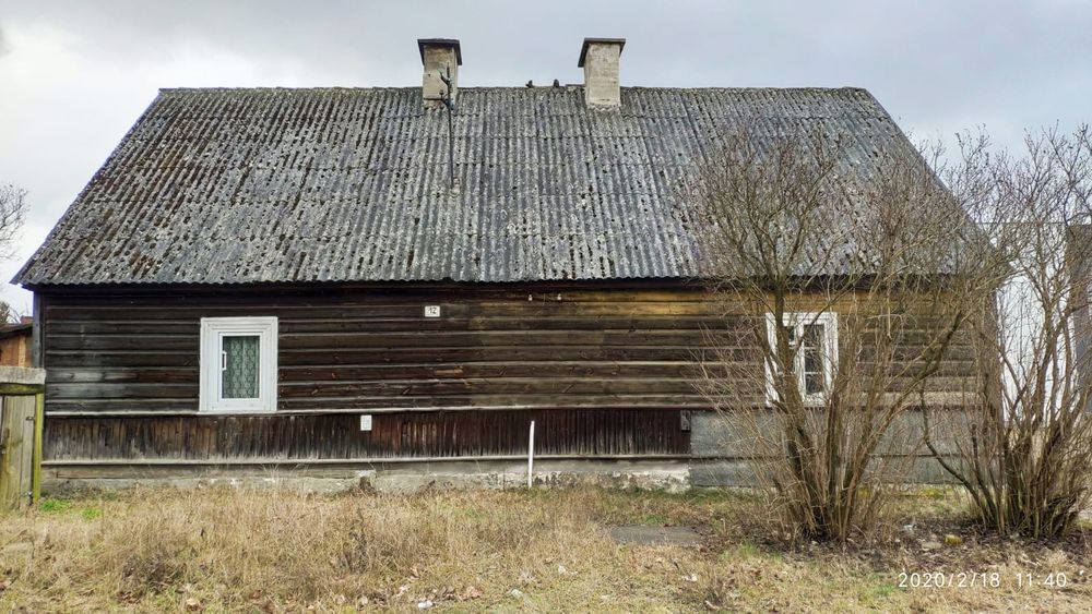 Sprzedam drewniany dom. Do rozbiórki. Możliwość usługi przeniesienia.