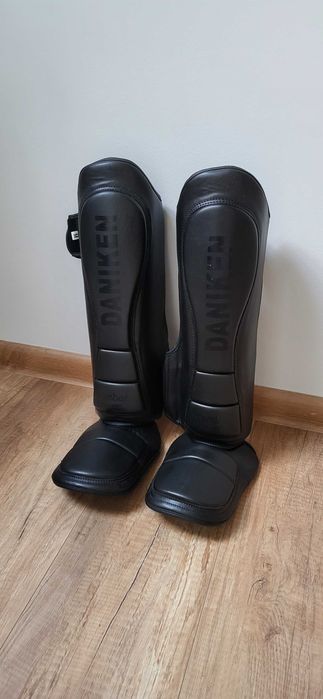 Zestaw do kickboxingu damski rękawice ochraniacze bandaże jak nowy