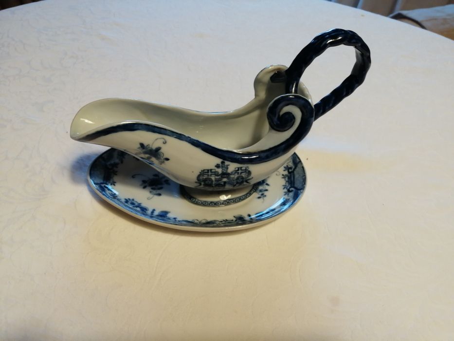 Molheira e prato Porcelana Chinesa séc.XX