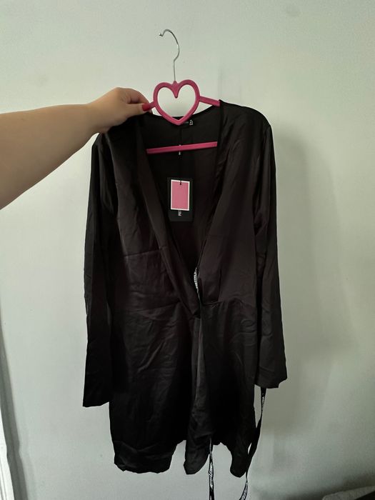 Круте чорне плаття