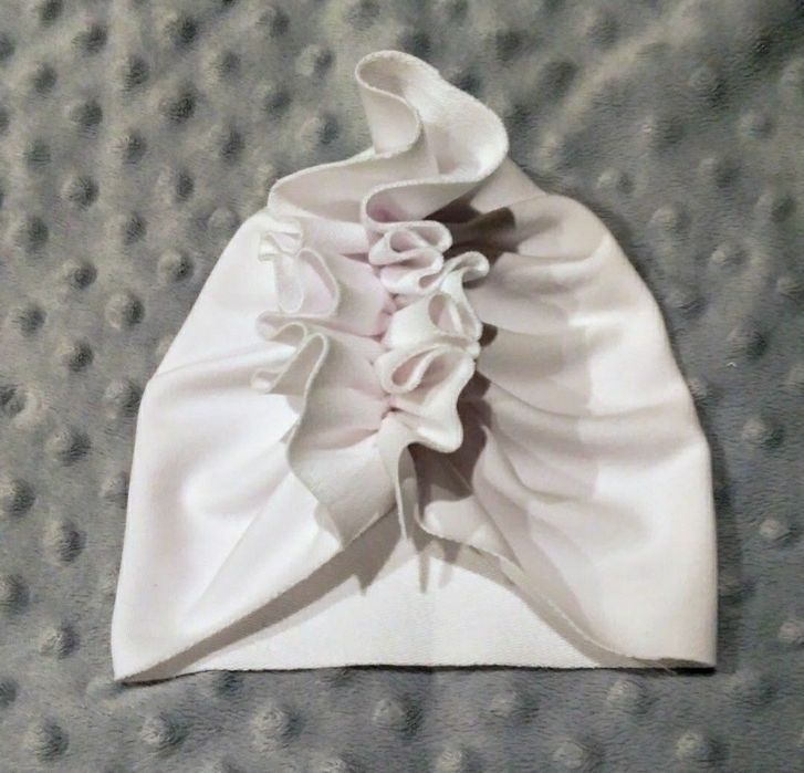 Turban czapeczka do chrztu śnieżna biel