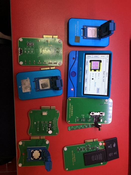 Ремонт мобільних телефонів iPhone samsung xiaomi Huawei Face iD ремонт