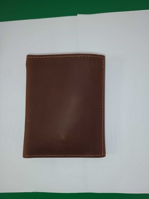 Carteira de documentos em couro genuíno com corrente zíper