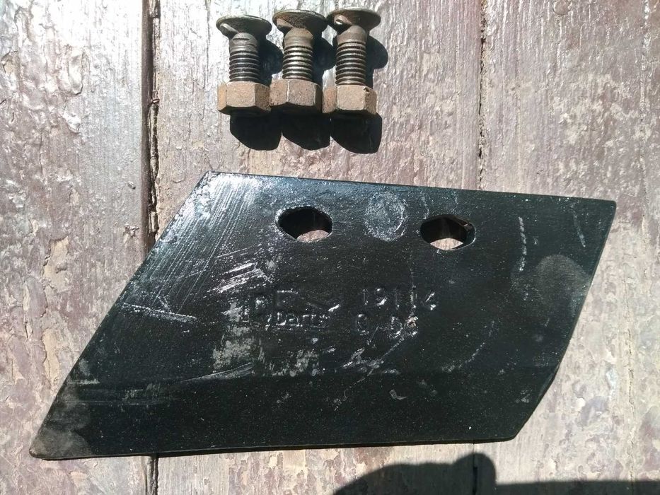 Отвал лемех предплужника правый.Gregoire Besson (IQ Parts) 19114 19188