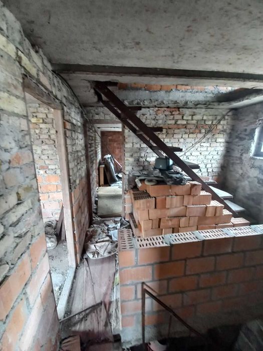 Продам ділянку з недобудованим будинком Хотянівка, 15 км Київ,перша лінія від каналу