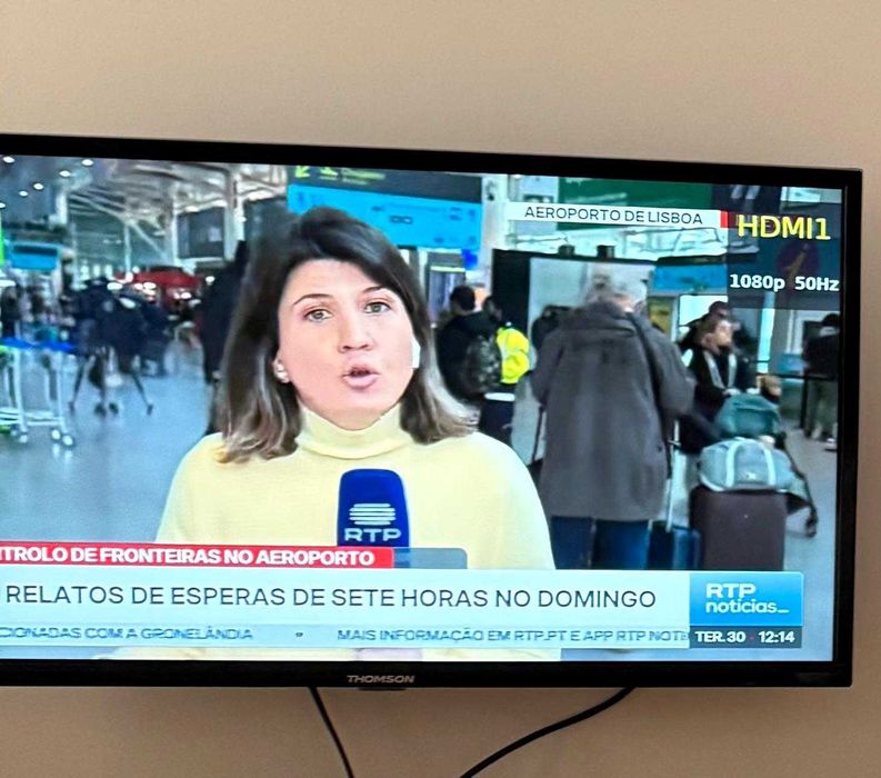 TV Thomson 32” semi nova