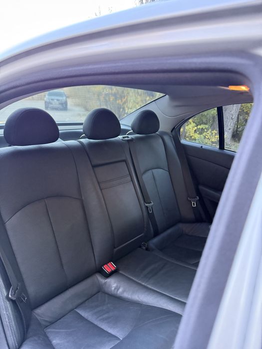 Mercedes w211 e220 cdi Elegance