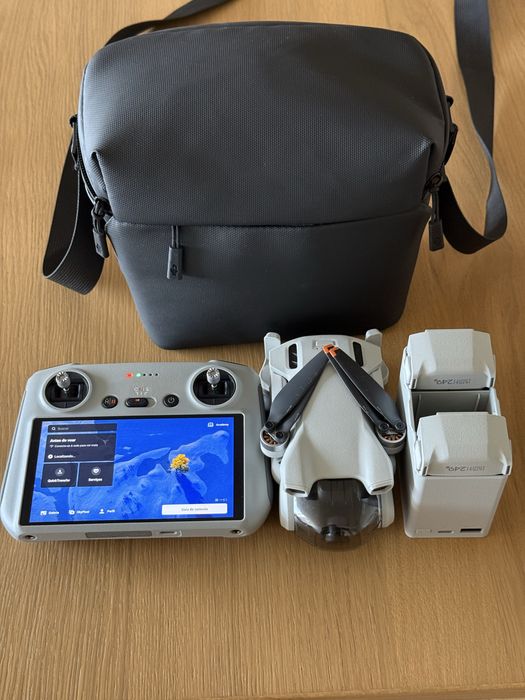 DJI Mini 3 - Fly More Combo