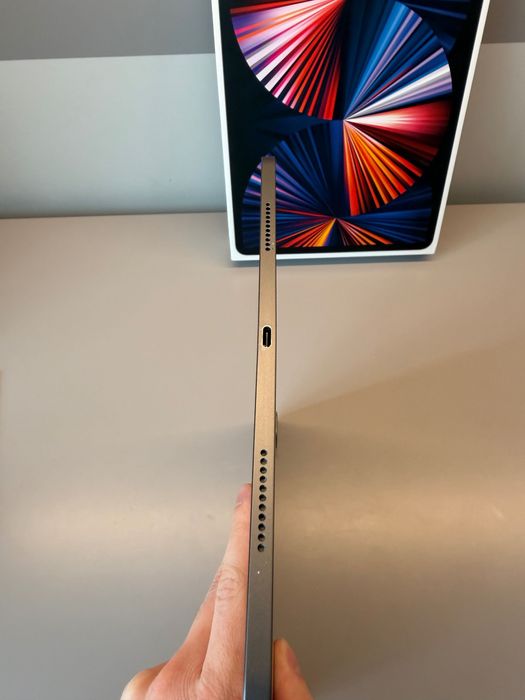 Apple iPad Pro 12.9” M1 (5 gen, 2021) 256GB Wi-Fi Space Gray + коробка