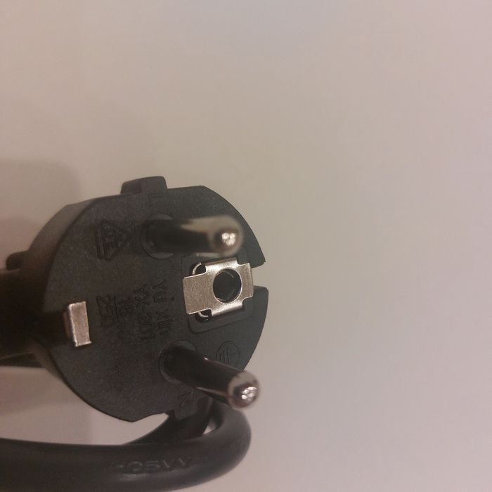 Kabel zasilający koniczynka.