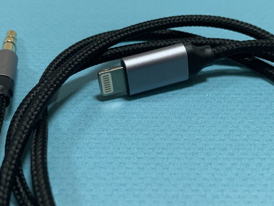 Aux Аукс Айфон AUX  jack 3.5 mm Ligting Cable IPhone шнур кабель
