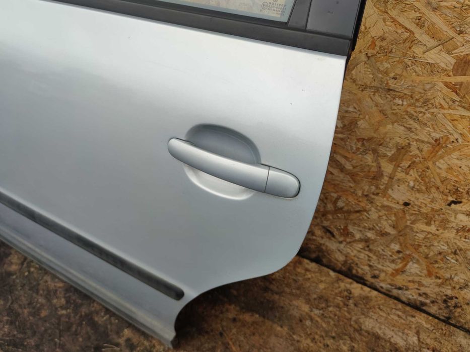 VW Volkswagen Passat B5 Kombi Drzwi Lewy Tył Lewe Tylne Lakier LB7Z