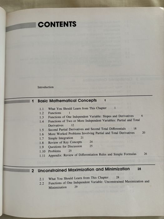 Livro Microeconomics with Calculus Brian R. Binger e Elizabeth Hoffman