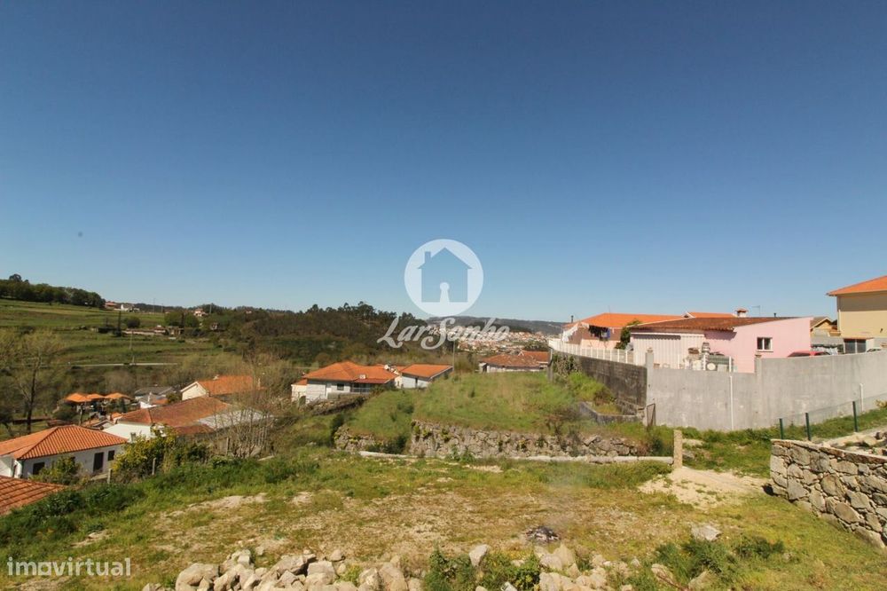 Terreno Construção S. Clemente Silvares Fafe