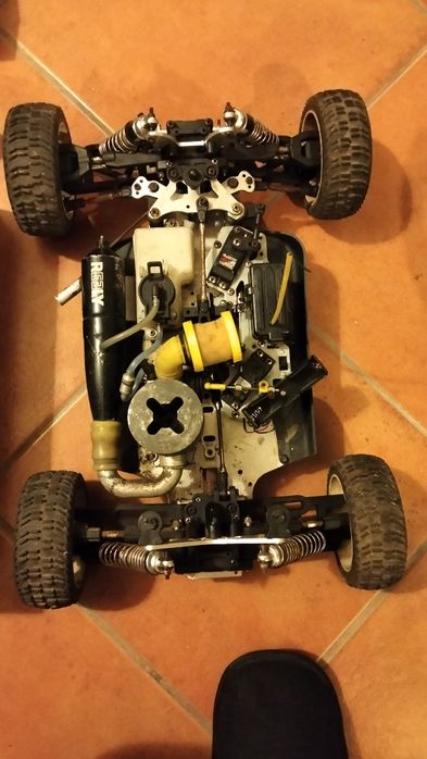 Carro rc 1.8 a gasolina