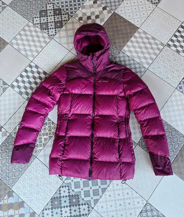 Пуховик женский Forclaz Decathlon размер XS 90% пух 10% перо