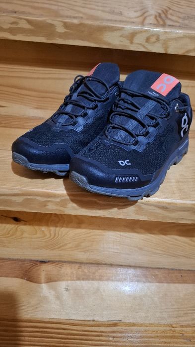 Кросівки бренду On, модель Cloudwander Waterproof.