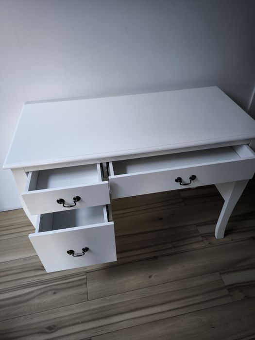 Toaletka biała Agata