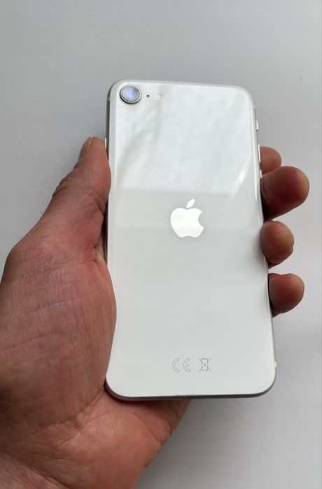 iPhone SE 2020 – 256GB – Kompaktowa Moc z Dużą Pamięcią!