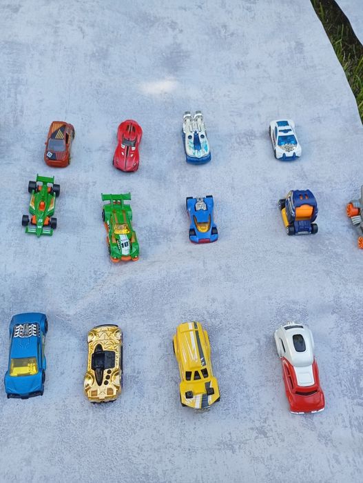 Autka Hot Wheels
