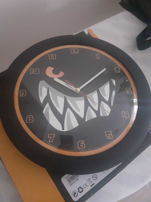 Zegar ścienny dziecięcy