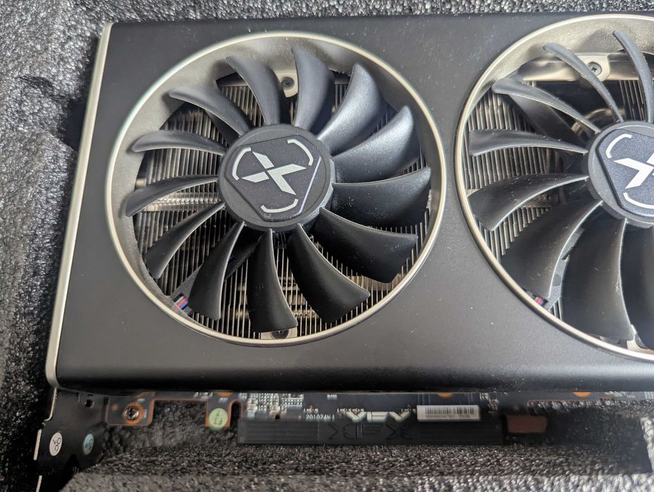 Placa Gráfica AMD Radeon RX 6700 XT