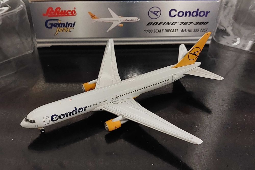 Avião Boeing Aviões Airbus escala 1/400 em Metal Varios Ver Fotos 12